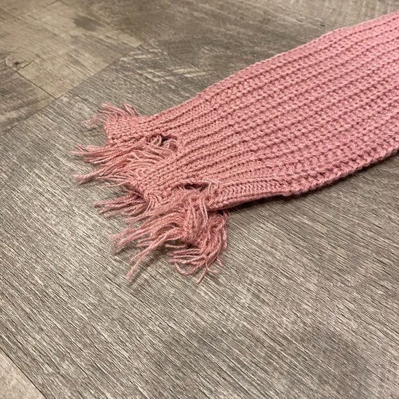 Distressed Junior Sweater - Picture 4 of 6